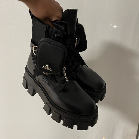 Prada boots - Picture 6 of 7